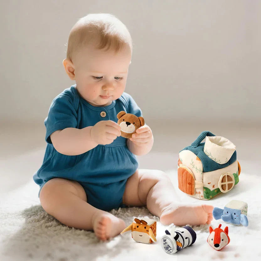 Montessori Activity Cube with Sensory Elements L'atelier Montessori Image